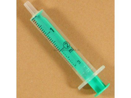 1712 injekcna striekacka 2 ml sterilna